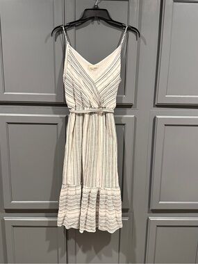 Striped V-Neck Spaghetti Strap Cami in White & Navy Altr’d State
